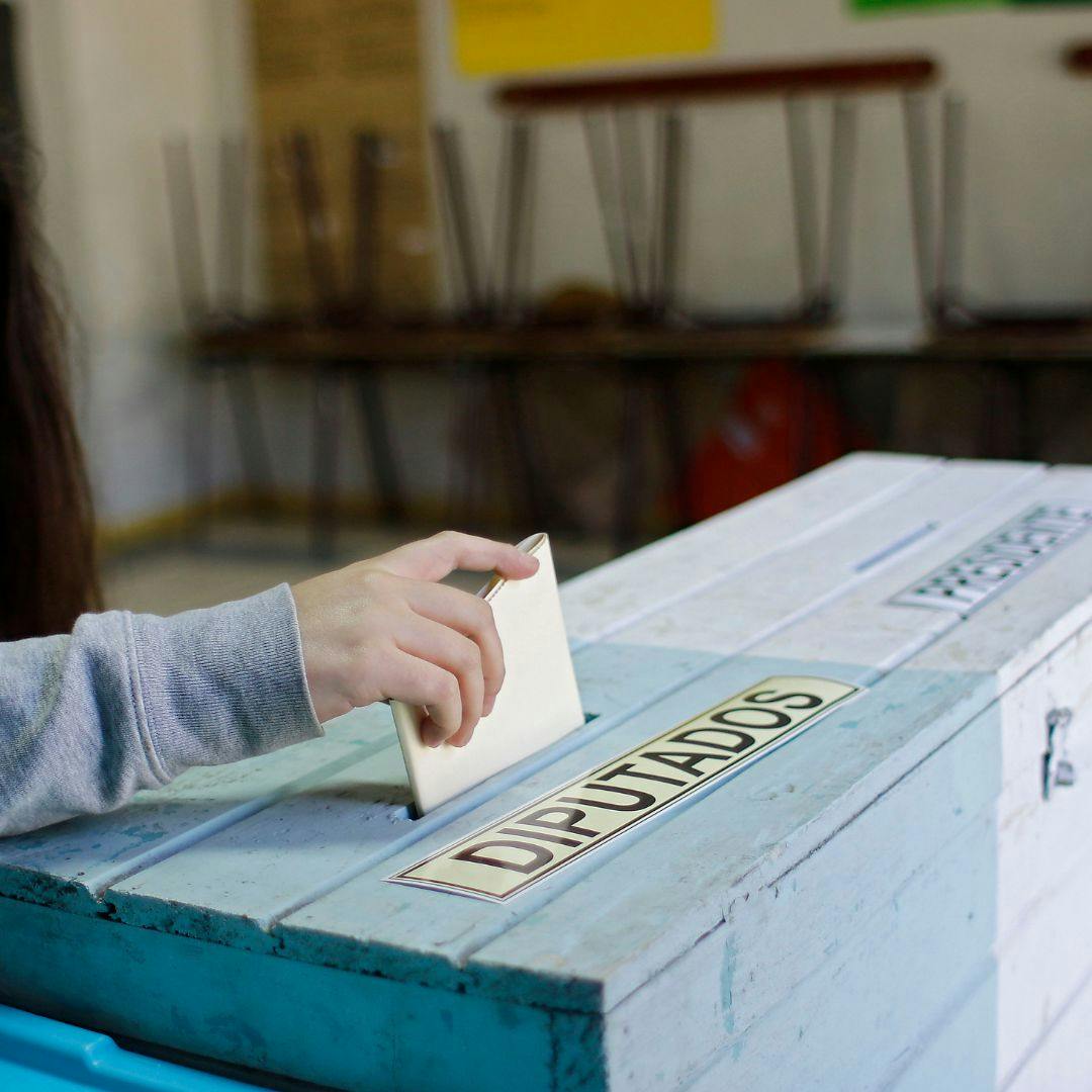 Los pactos parlamentarios en las derechas