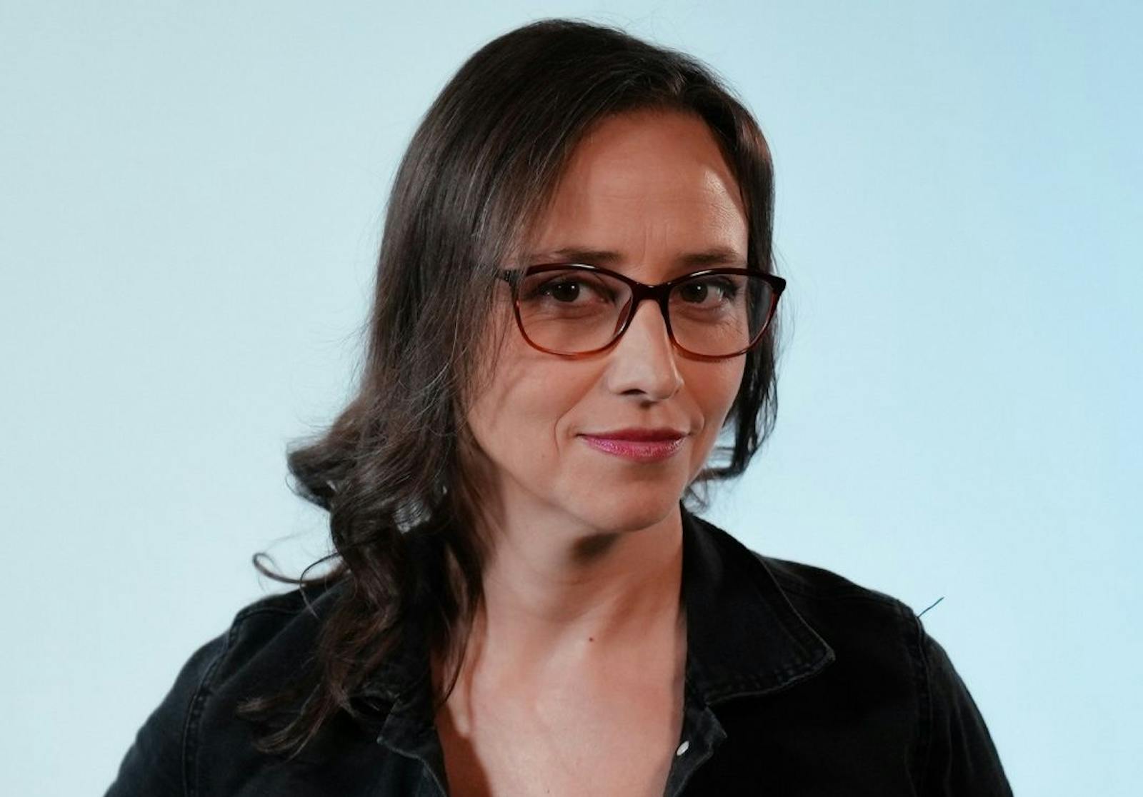 Block de notas con Paty Venegas, sobre la guerra de Inteligencia Artificial.