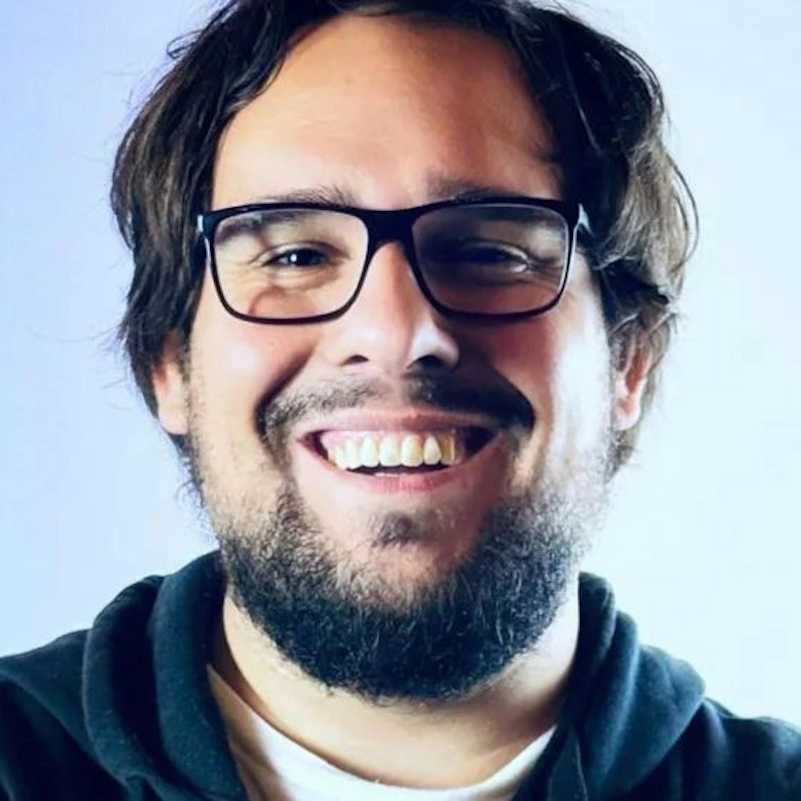 Conversamos con Martín Calderón, periodista experto en tecnología, sobre ChatGPT. Conversamos con Martín Calderón, periodista experto en tecnología, sobre ChatGPT.