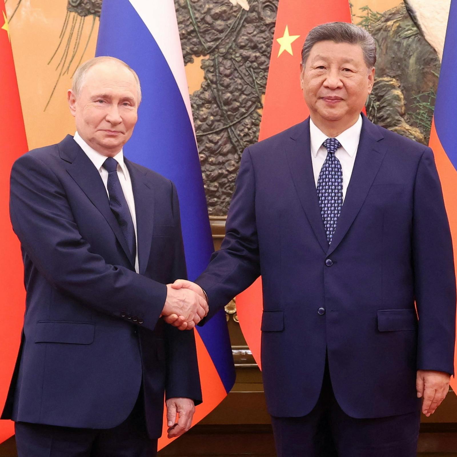 Los detalles del encuentro entre el presidente de Rusia, Vladimir Putin, y su par chino, Xi Jinping, en el Gran Palacio del Pueblo
