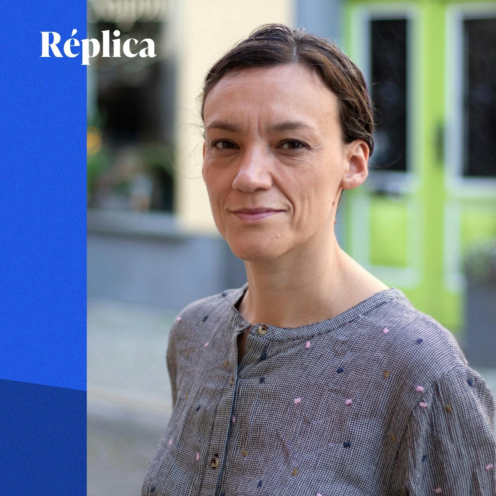 María José Ferrada y su libro “Apuntes sobre una enciclopedia mágica”