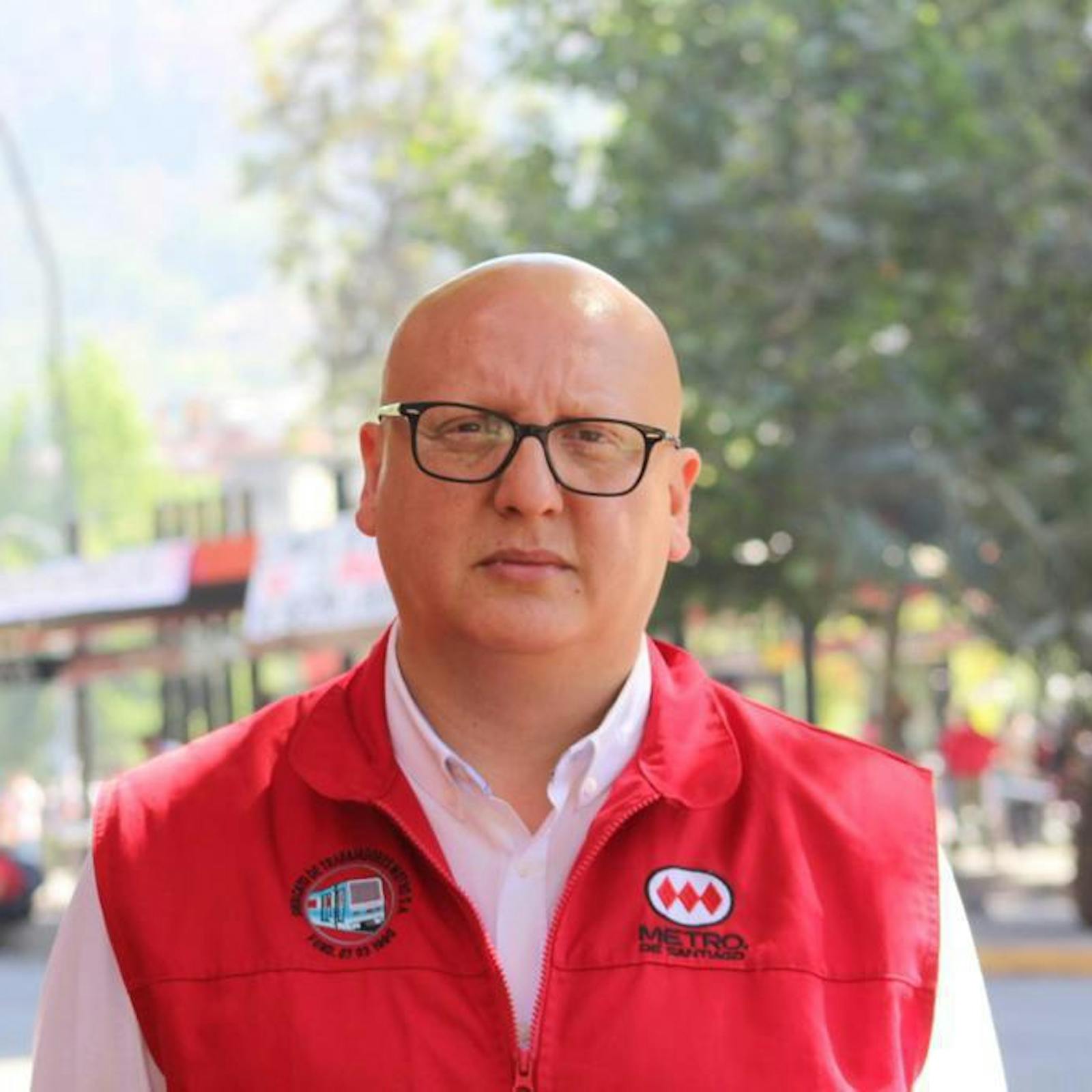 Conversamos con Eric Campos sobre el alarmante aumento de suicidios en el Metro de Santiago. Conversamos con Eric Campos sobre el alarmante aumento de suicidios en el Metro de Santiago.