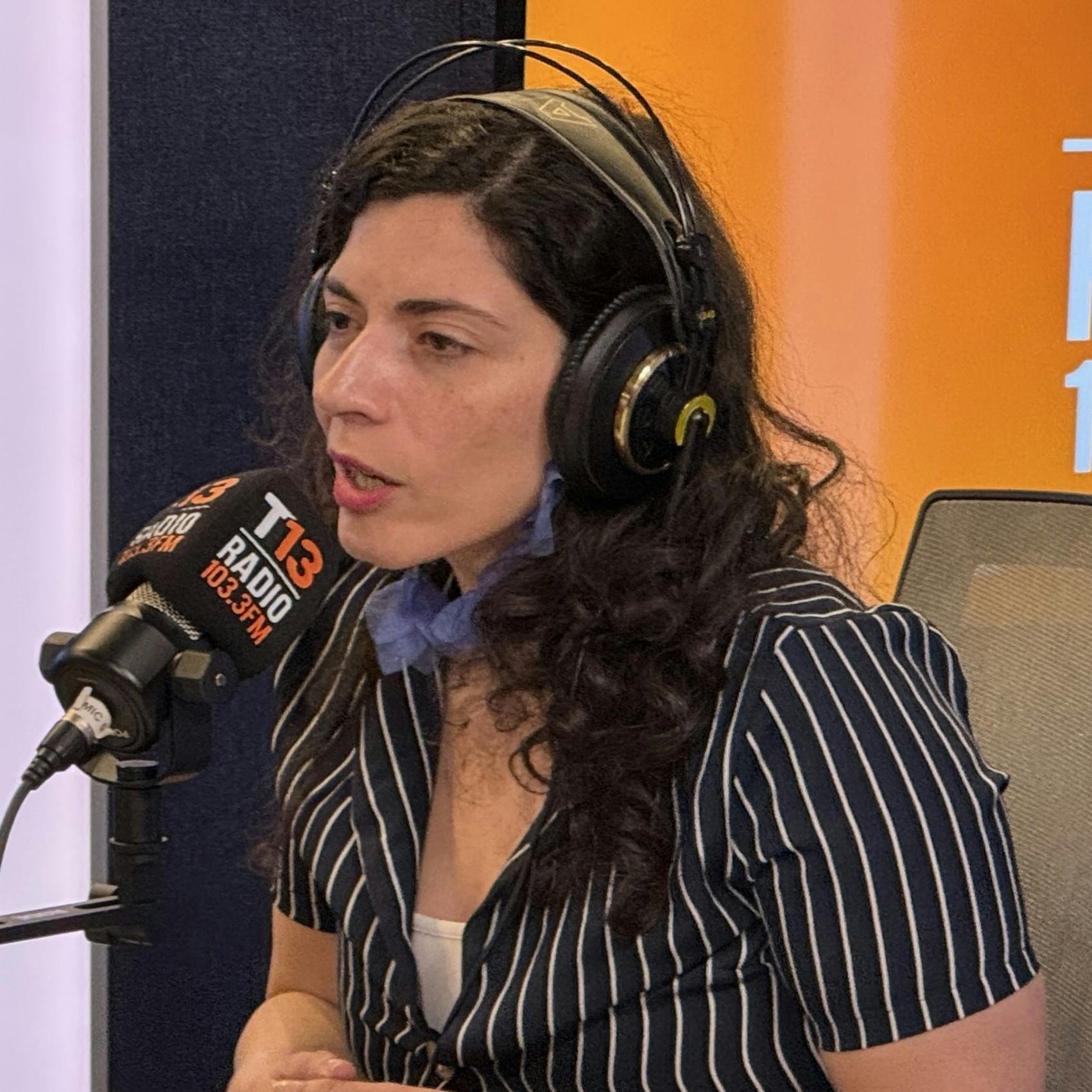 Encargada de contenidos de Jara descartó que Albornoz haya dejado vocería por sus viajes como directora de Enap: “Estaba planificado”