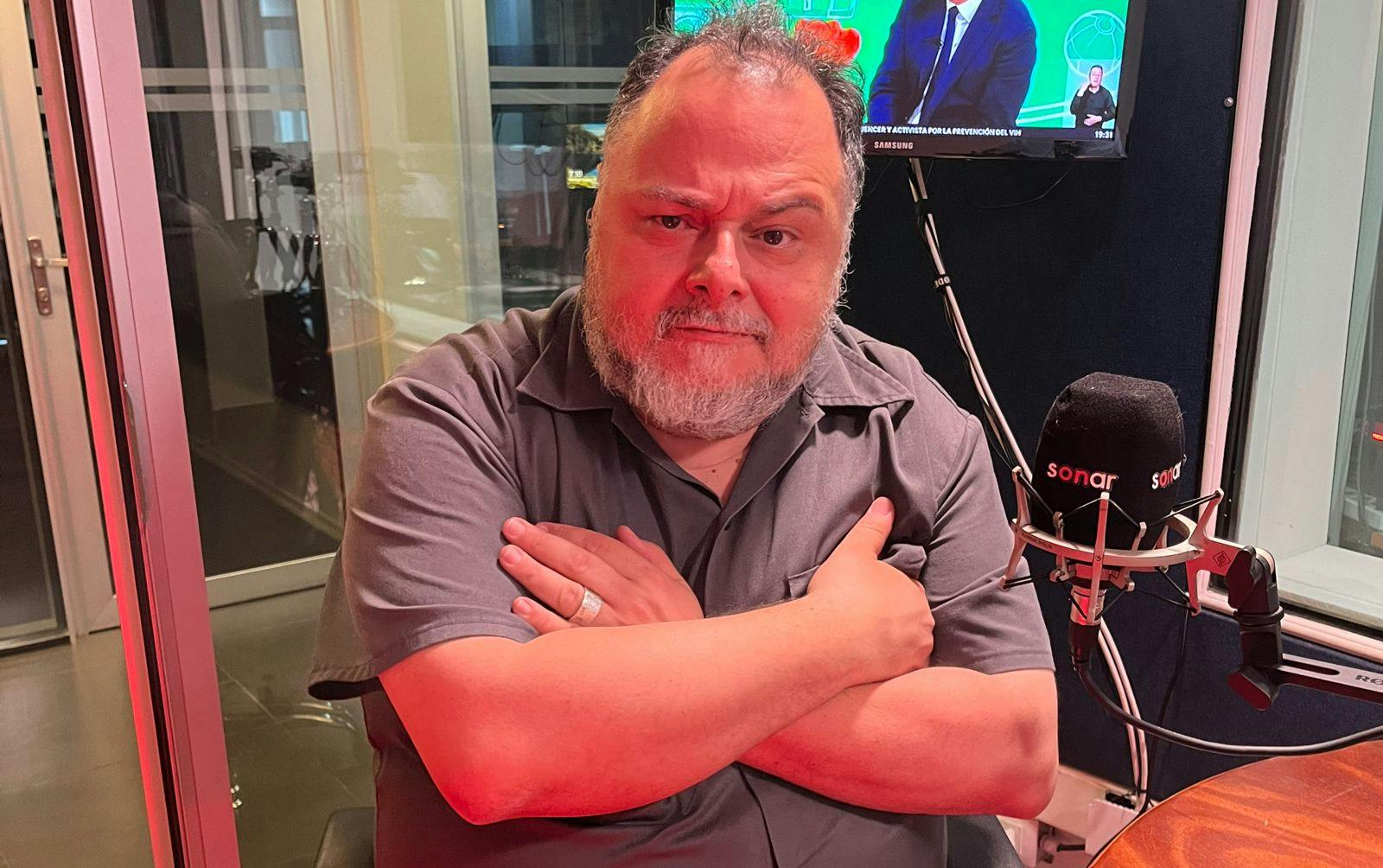 Conversamos con el escritor Álvaro Bisama por su libro "Oráculo".  episode artwork