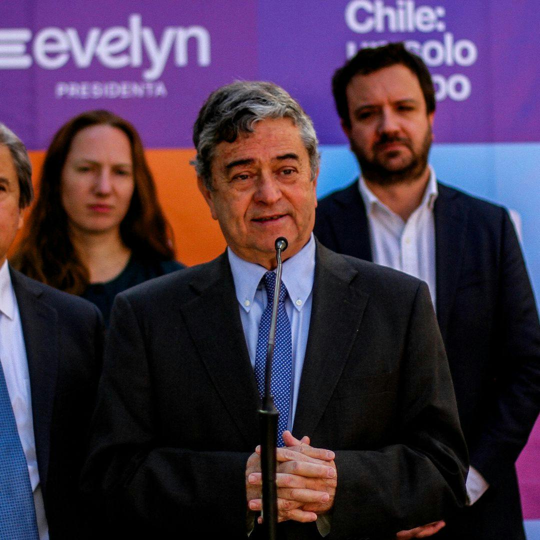 Senador Coloma (UDI) por dichos de Republicanos sobre Jaime Guzmán: “Chile necesita formar equipos grandes y no caer en esta lógica de trincheras permanentes”