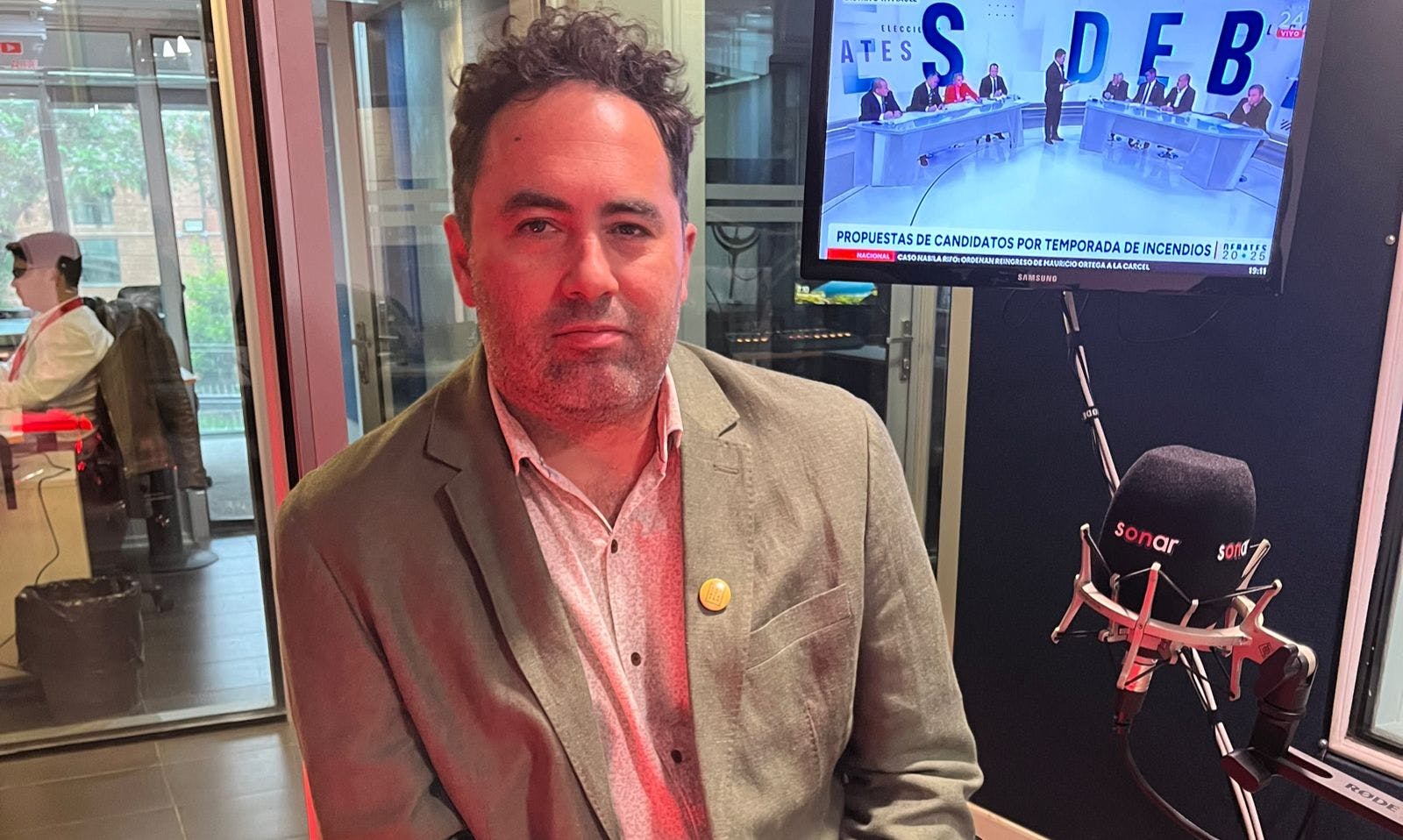 Conversamos con Mauricio Cifuentes, de Chilecreativo, sobre el uso de IA en música chilena.  episode artwork