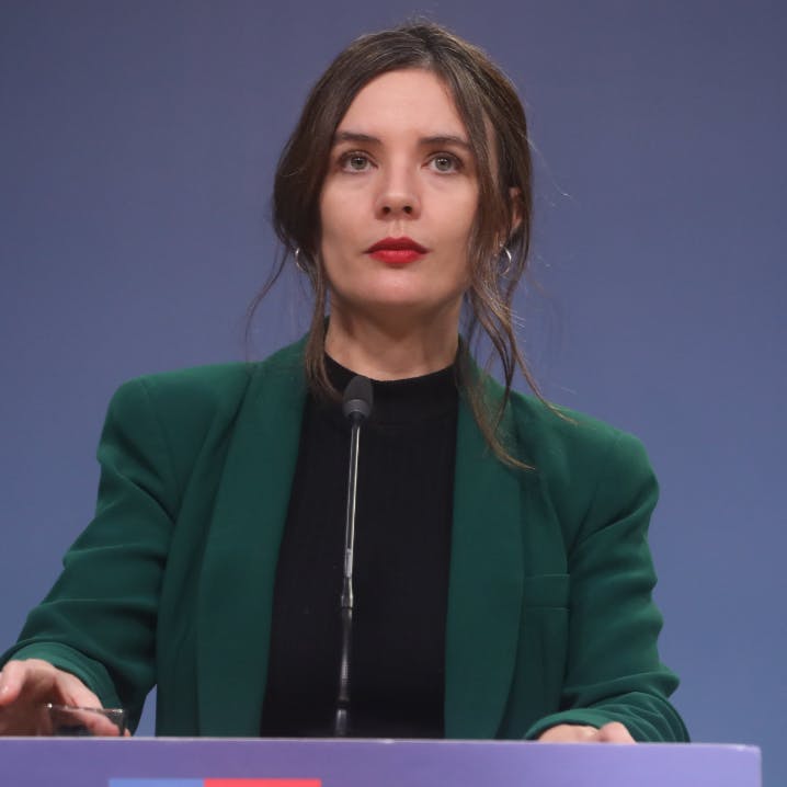 Ministra Vallejo por calificación de "Gobierno de atorrantes": "A veces se logra sobrepasar los límites más bajos del debate político"