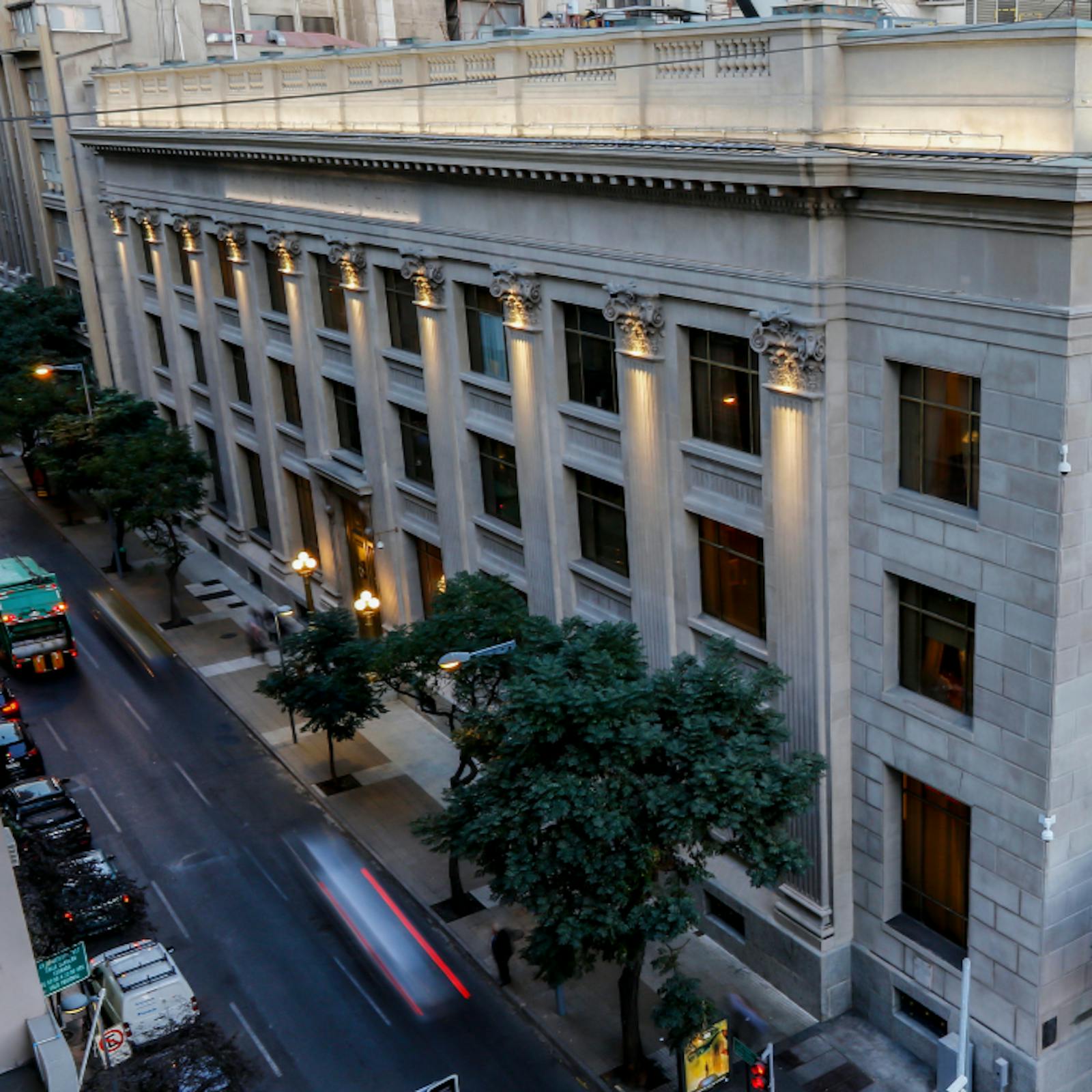 El Imacec anotó un alza de 3,2% en septiembre, liderado por el crecimiento de los servicios y el comercio