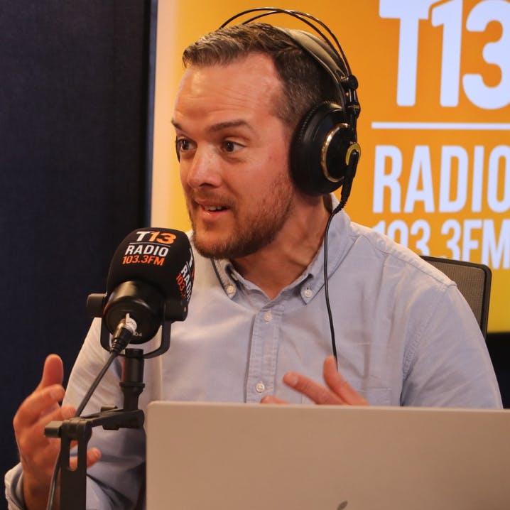 Ian Mackinnon por el gasto en propaganda de los candidatos a las elecciones parlamentarias