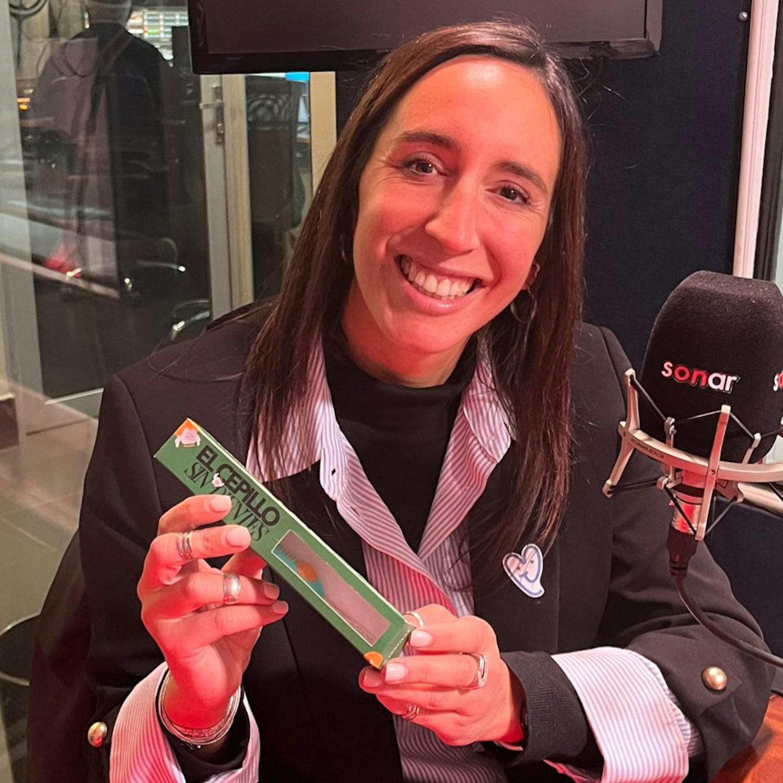 Conversamos con Ignacia Amenábar, de Fundación Sonrisas, sobre salud bucal en Chile. Conversamos con Ignacia Amenábar, de Fundación Sonrisas, sobre salud bucal en Chile.