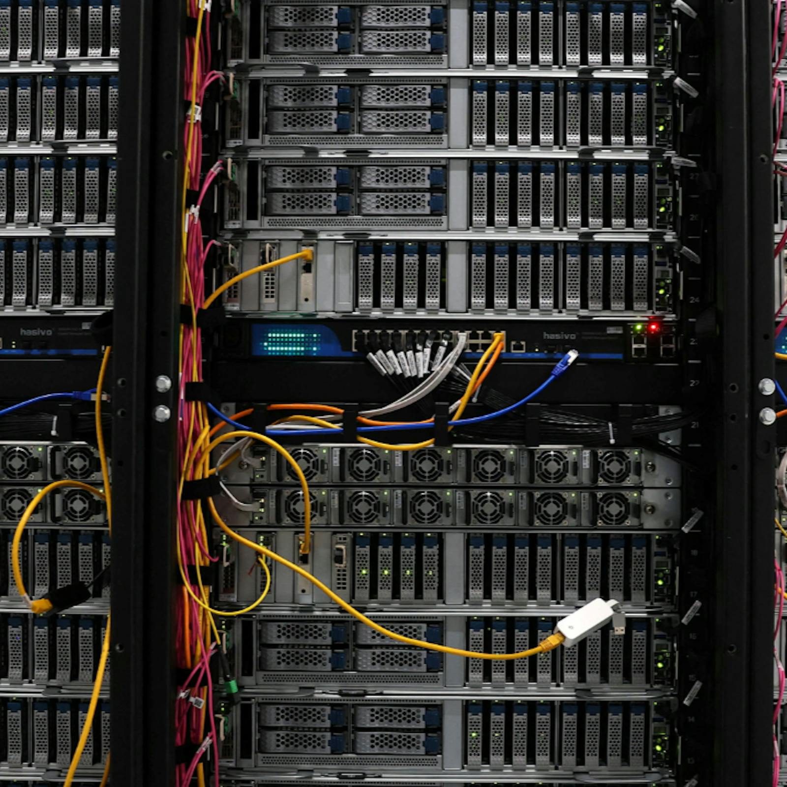 Axel Christensen por temores a burbuja en IA: "Hay que tener una mirada que se ajuste a la velocidad de la adopción tecnológica"