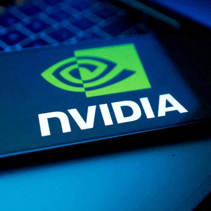 Nvidia aumentó la venta de chips de inteligencia artificial y anota ganancias sobre lo previsto