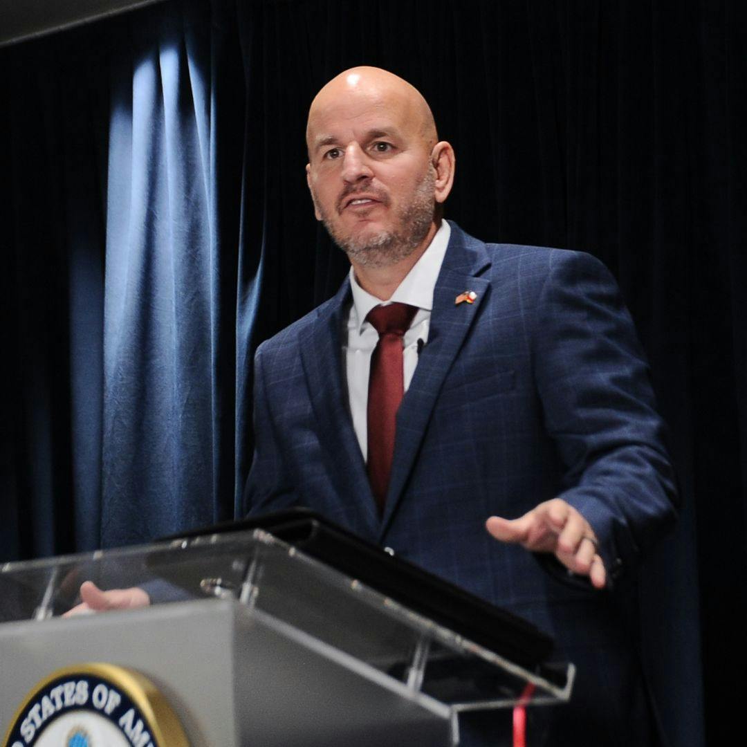 Los primeros pasos del nuevo embajador de Estados Unidos