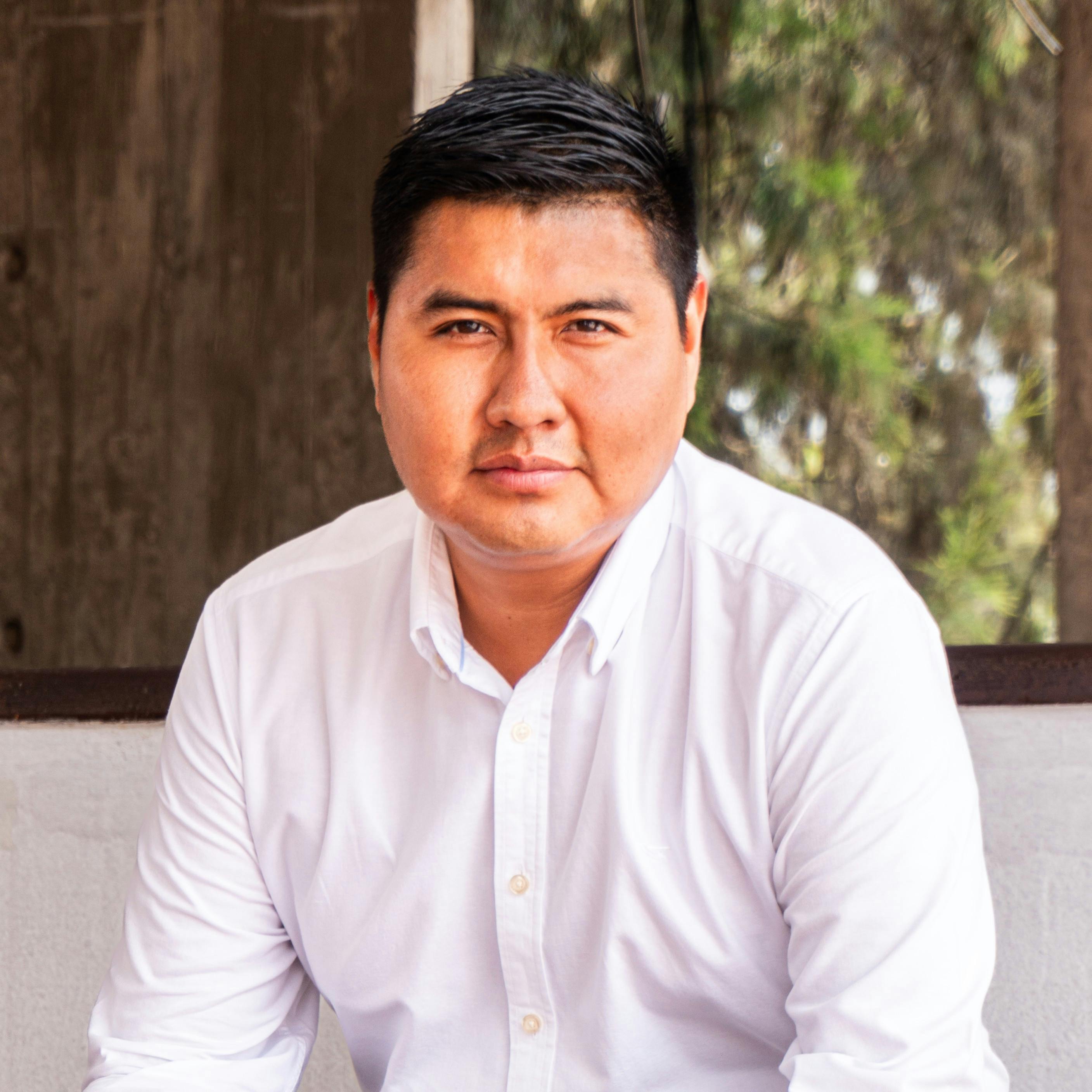 Gobernador de Arica desmiente a Cordero por flujo normal en frontera con Perú: “Yo no sé en qué mundo paralelo vive (...) Esa no es la situación”