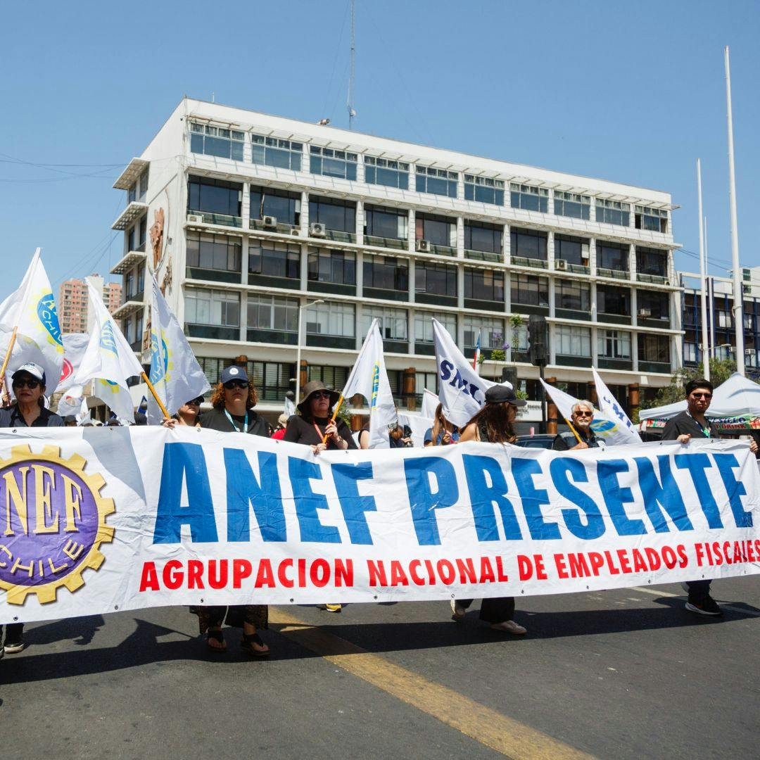 ¿Hay una ley de “amarre” en el sector público?