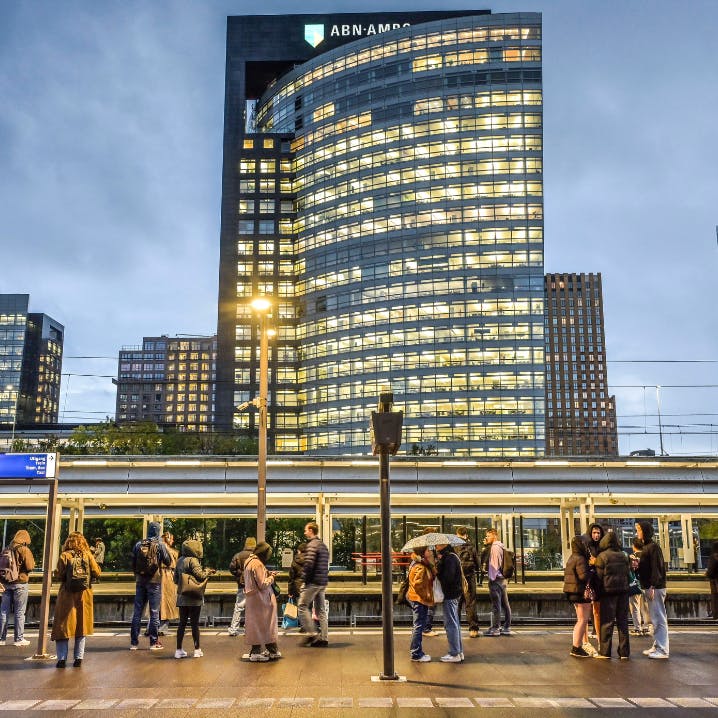 Los efectos en el sector bancario europeo de la adopción cada vez mayor de la IA