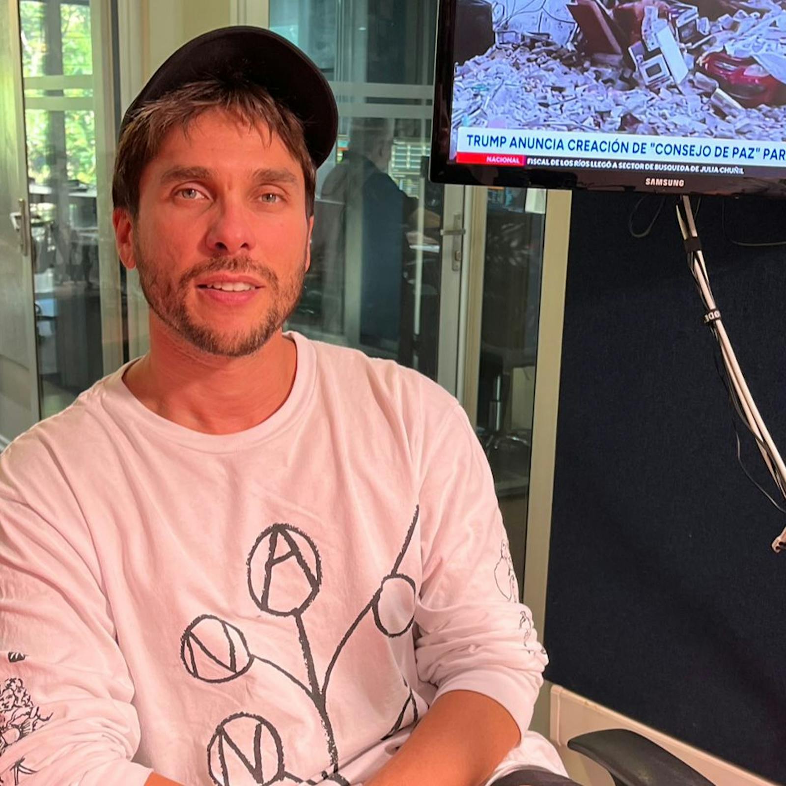 Conversamos con el productor musical y fundador de Omni Soundlab, Christopher Manhey, sobre "Arquitectura Sonora". Conversamos con el productor musical y fundador de Omni Soundlab, Christopher Manhey, sobre "Arquitectura Sonora".