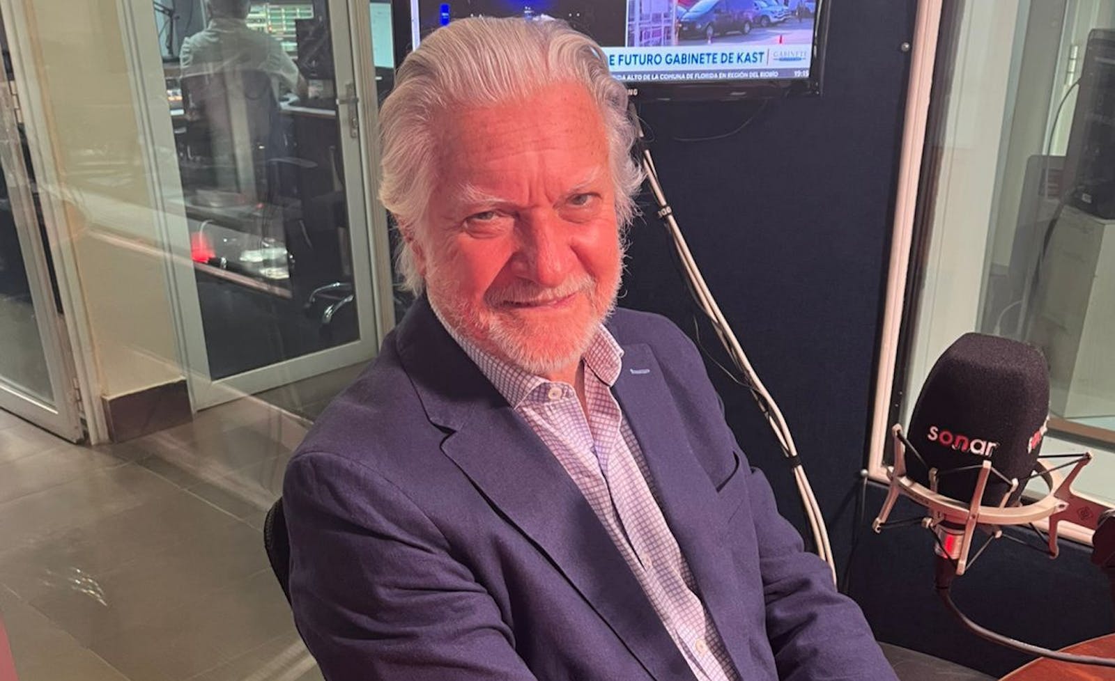 Hablamos con Pablo Cabrera por su libro "La diplomacia tiene la palabra".