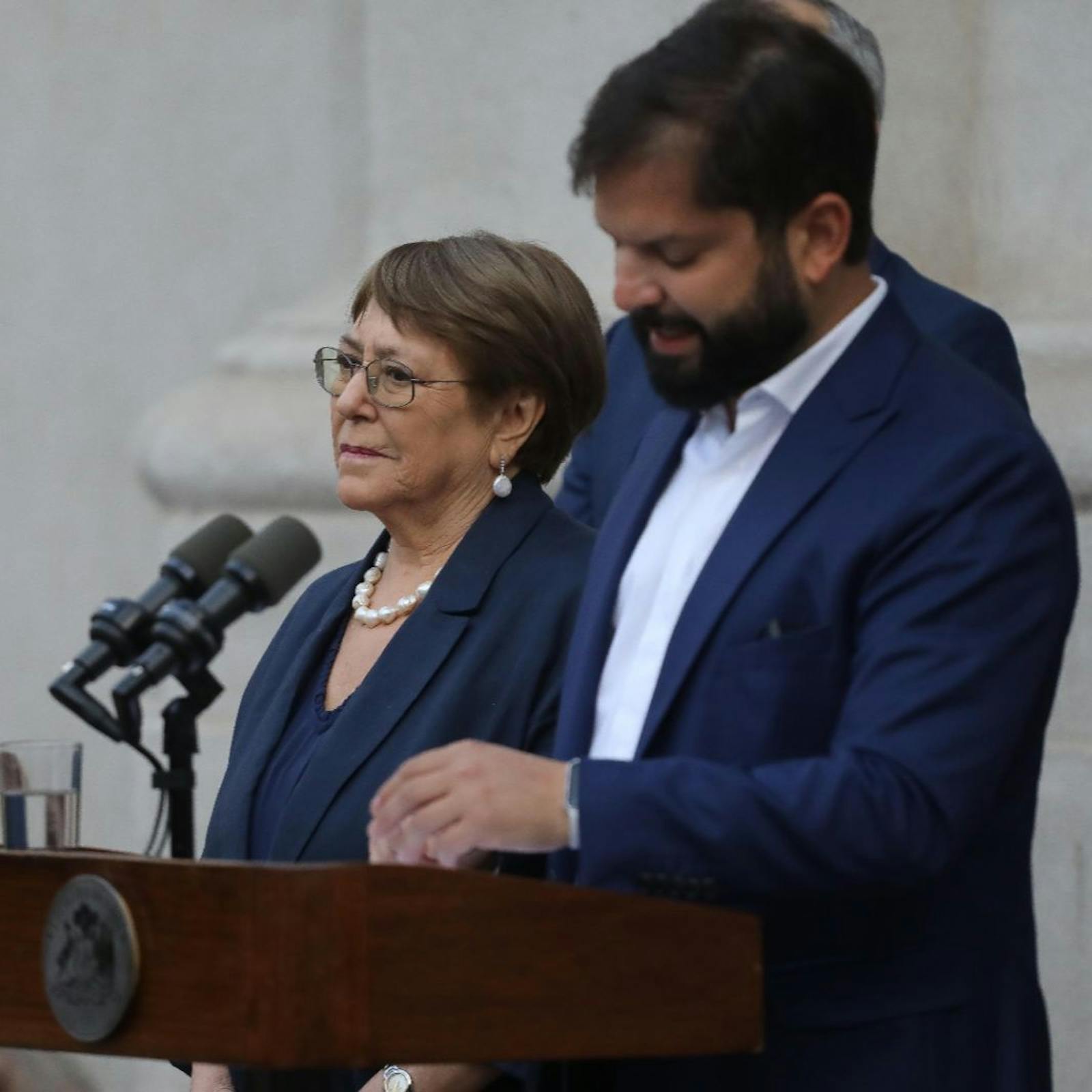 El impacto de la candidatura de Bachelet en la estrategia de Boric y la encrucijada de la derecha El impacto de la candidatura de Bachelet en la estrategia de Boric y la encrucijada de la derecha