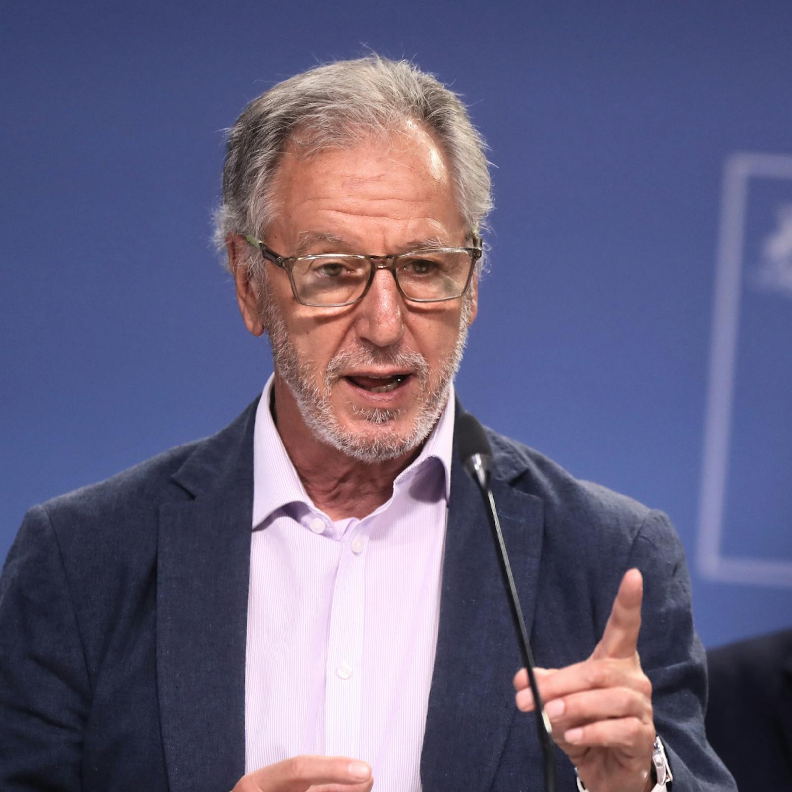 Biministro García y propuesta por deuda eléctrica: “Proviene de un consenso en la noción de subsidiar al 40% más vulnerable y está completamente financiada” episode artwork
