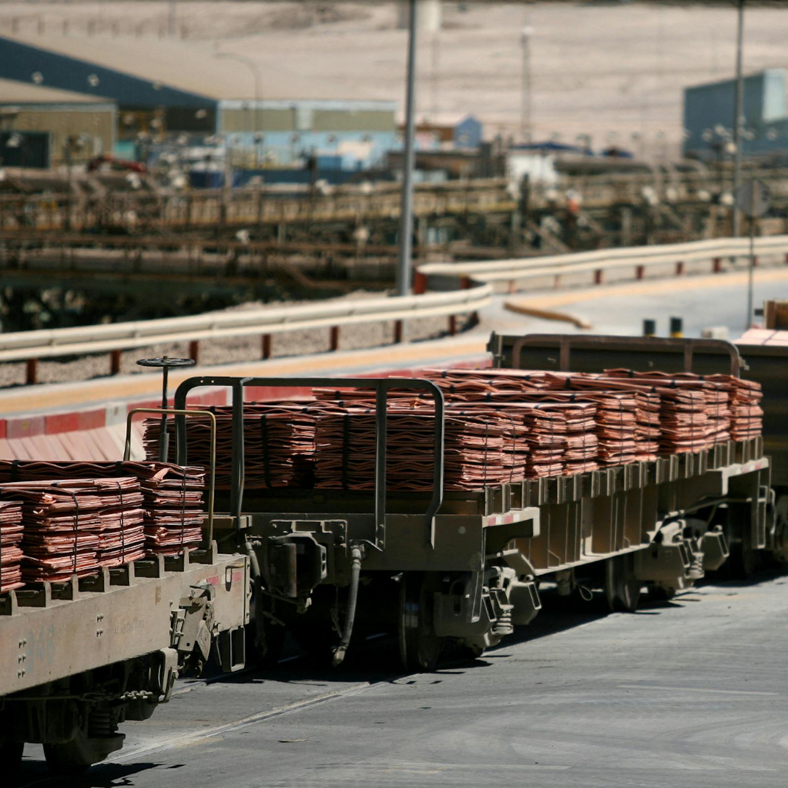 Los resultados financieros de BHP y Antofagasta plc se ven impulsados por la mayor demanda del cobre y el alza en el precio del metal rojo