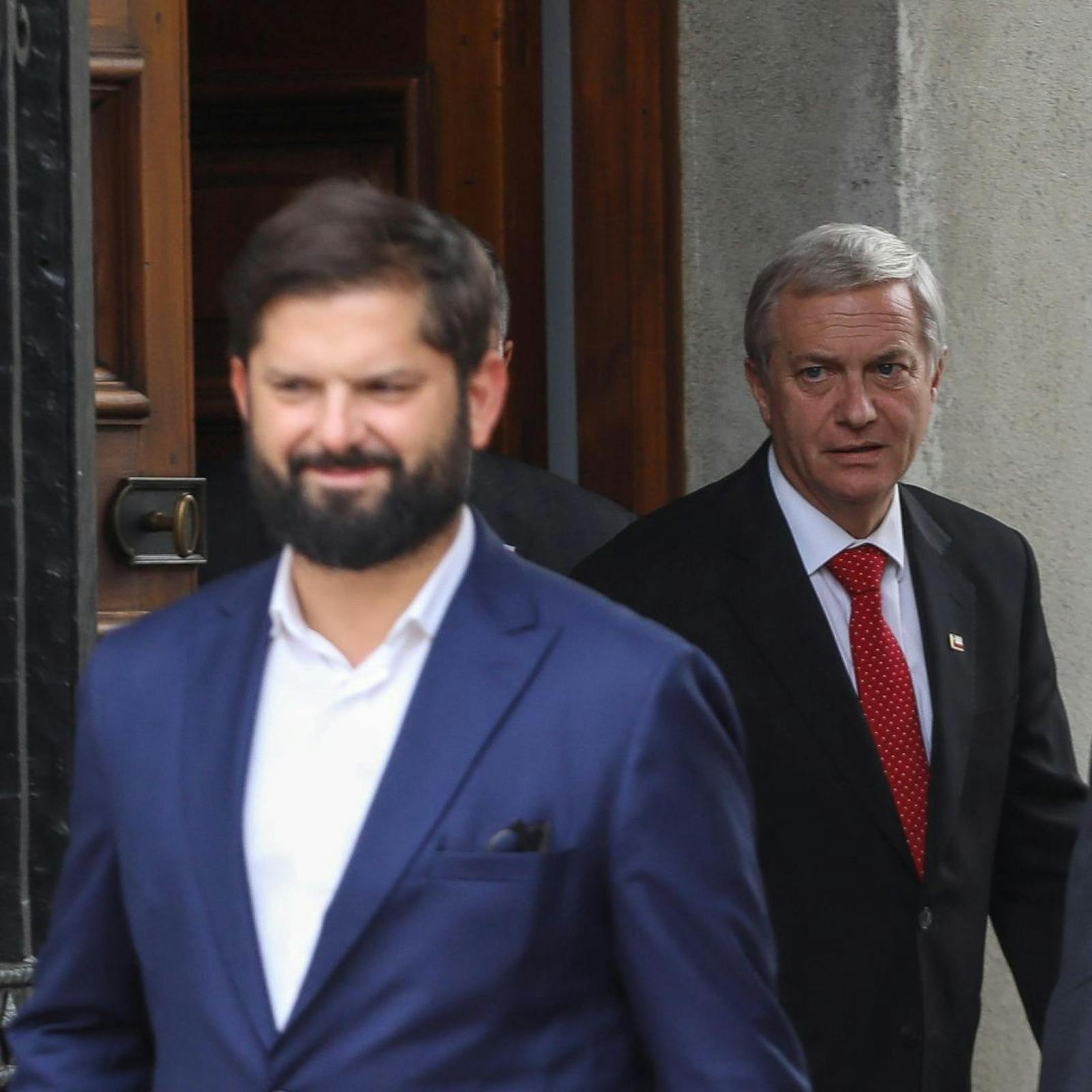 A 20 días del cambio de mando: Los contrastes de las narrativas presidenciales de Boric y Kast A 20 días del cambio de mando: Los contrastes de las narrativas presidenciales de Boric y Kast