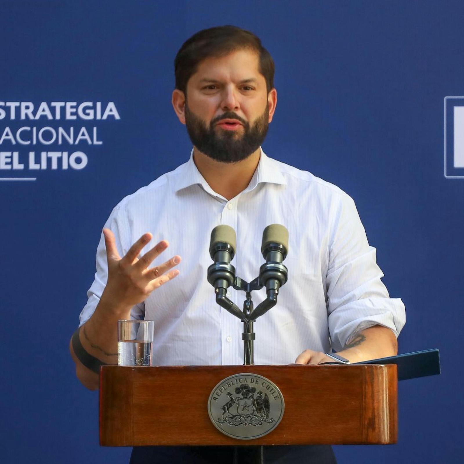 El bono de $3 millones que recibió el Presidente Boric: ¿Polémica artificial o críticas válidas? El bono de $3 millones que recibió el Presidente Boric: ¿Polémica artificial o críticas válidas?