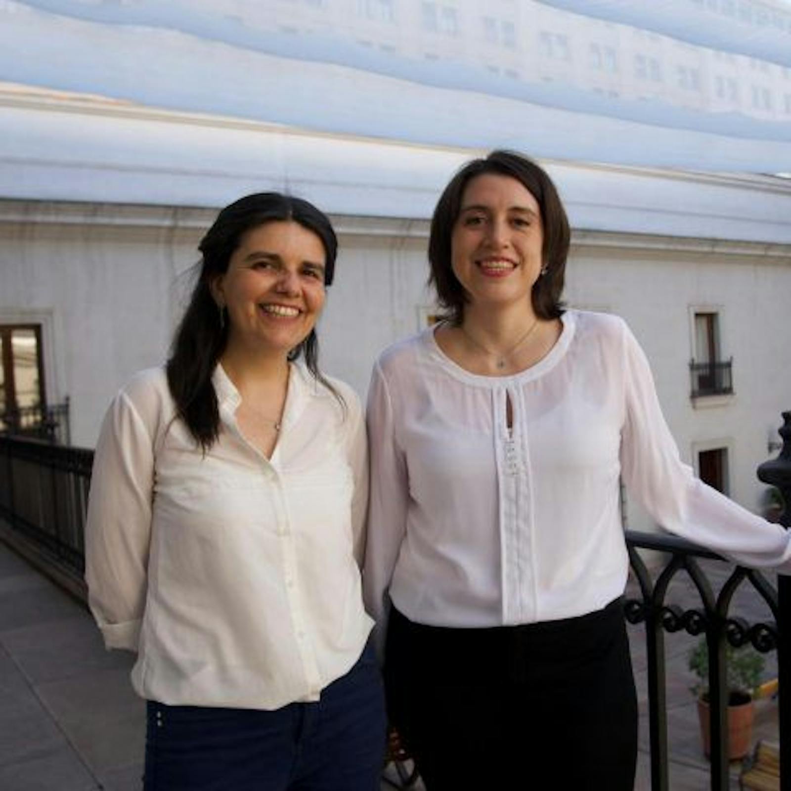 Hablamos con las científicas Paola Peña y Valeria Cortés sobre su histórica expedición en la Fosa de Atacama. Hablamos con las científicas Paola Peña y Valeria Cortés sobre su histórica expedición en la Fosa de Atacama.