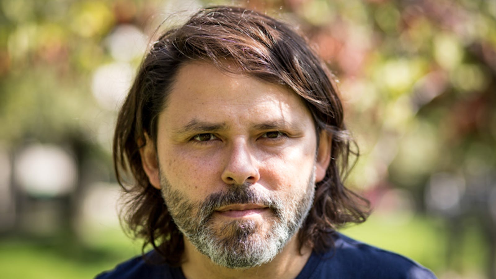 Alberto Mayol reflexiona sobre la figura de Gabriel Boric.