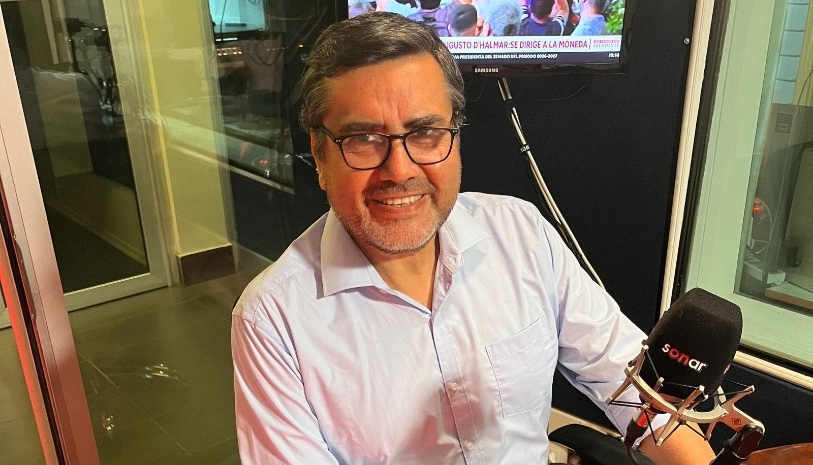 Hablamos con el cientista político Marcelo Mella sobre el cambio de mando.