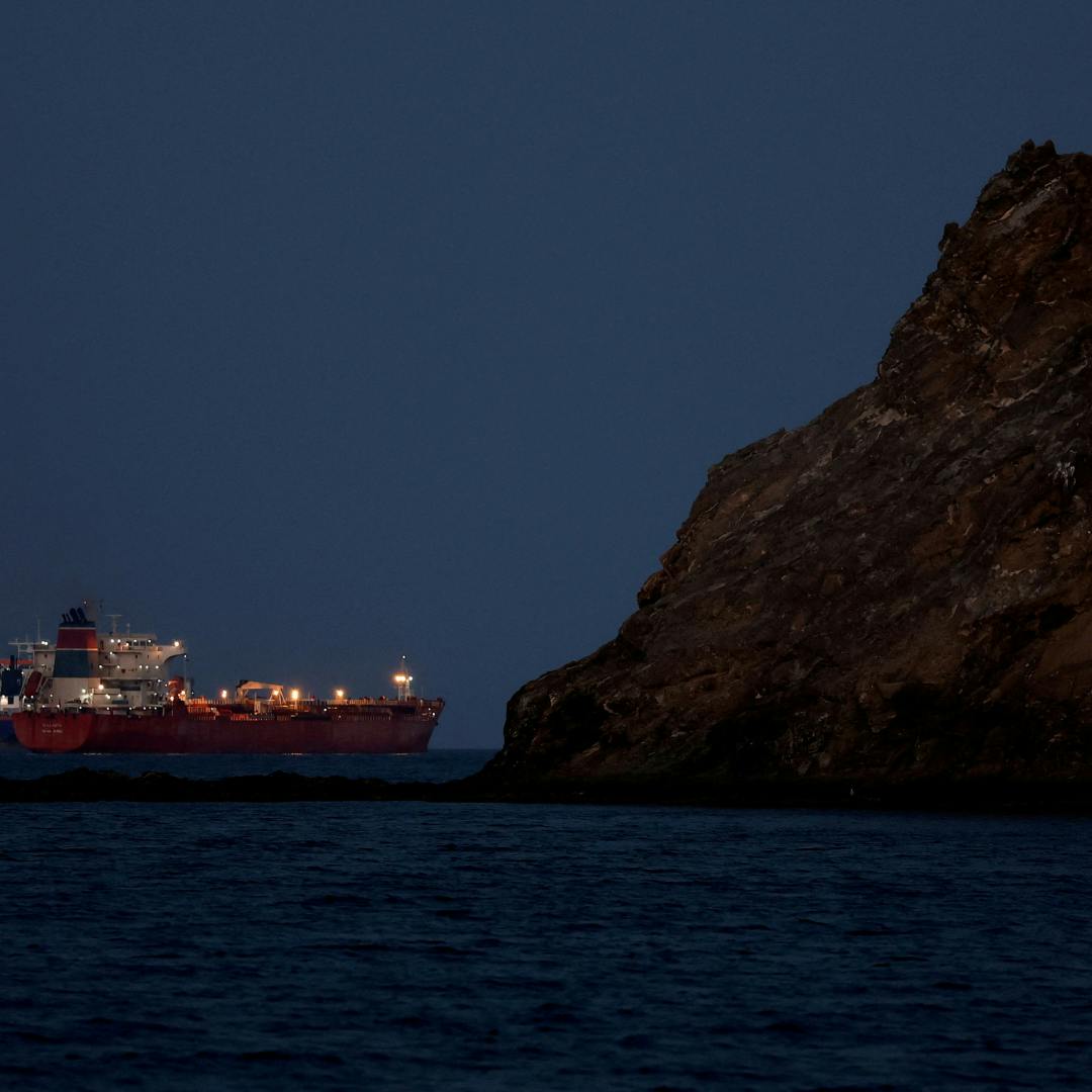 Los mercados energéticos globales entran en zona de estrés ante los ataques contra infraestructura clave en el Golfo