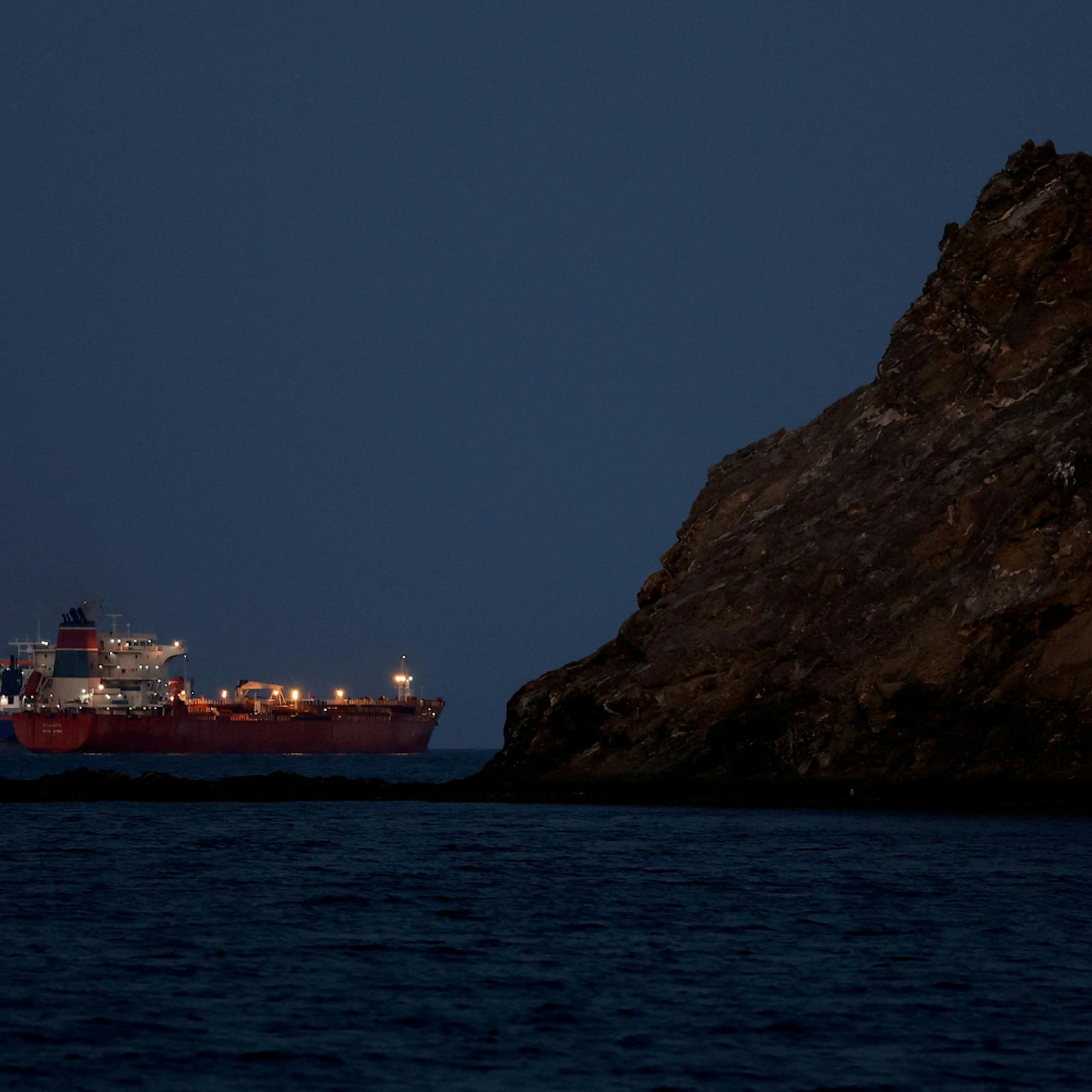 Los mercados energéticos globales entran en zona de estrés ante los ataques contra infraestructura clave en el Golfo