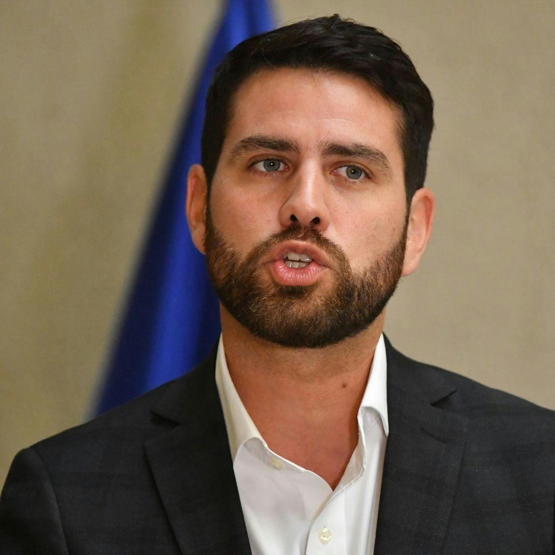 Senador Diego Ibáñez (FA) por candidatura de Bachelet a la ONU: “Habría varios puentes rotos si la decisión es no apoyar a la expresidenta” 