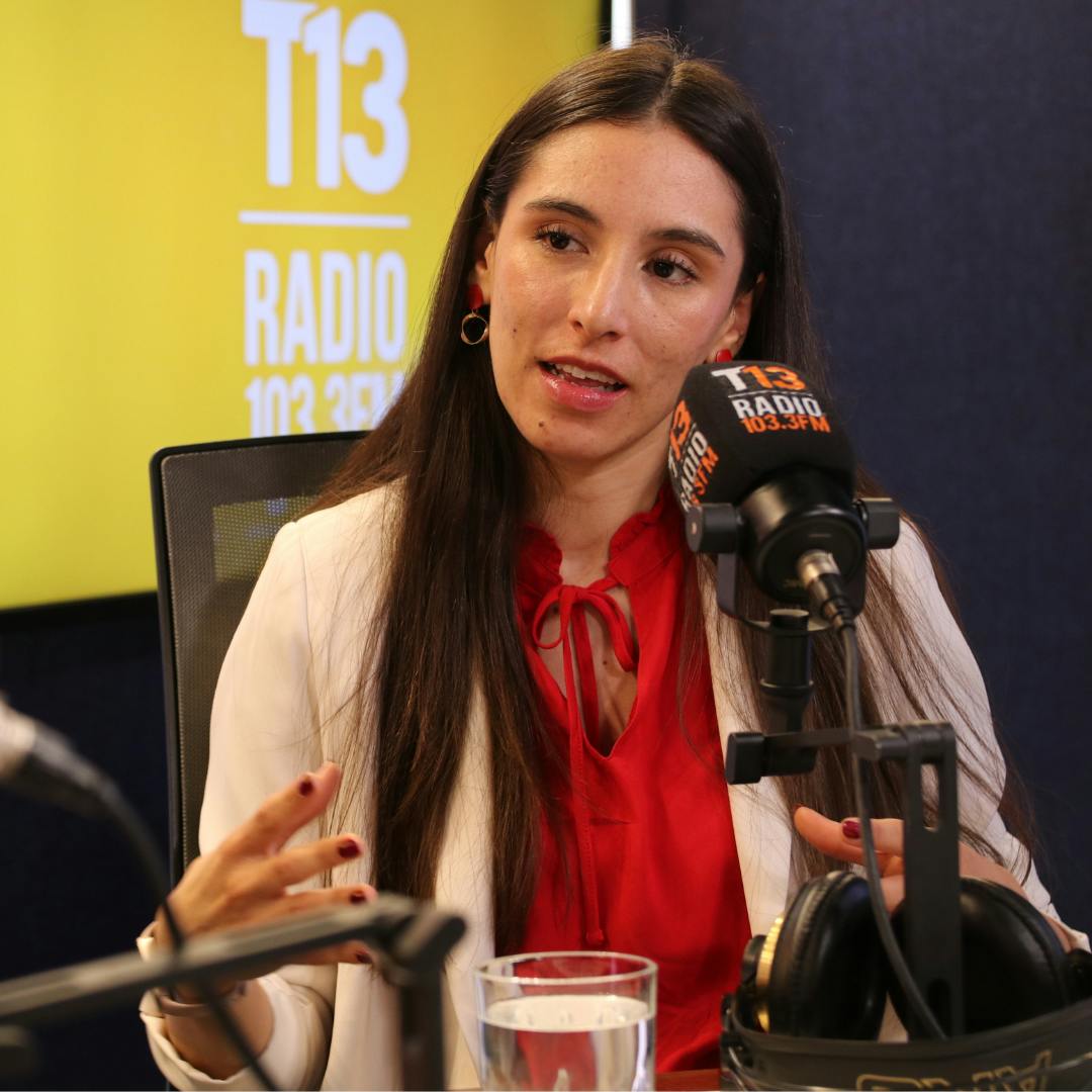 Valentina Apablaza, economista OCEC-UDP, por inflación: "El efecto definitivo en términos del precio del combustible, recién se va a ver en el IPC de abril"
