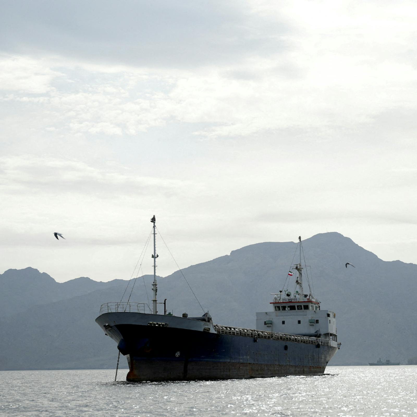 Estados Unidos e Irán estarían cerca de extender el alto al fuego y reanudar las negociaciones, pese a enfrentamientos en el Estrecho de Ormuz
