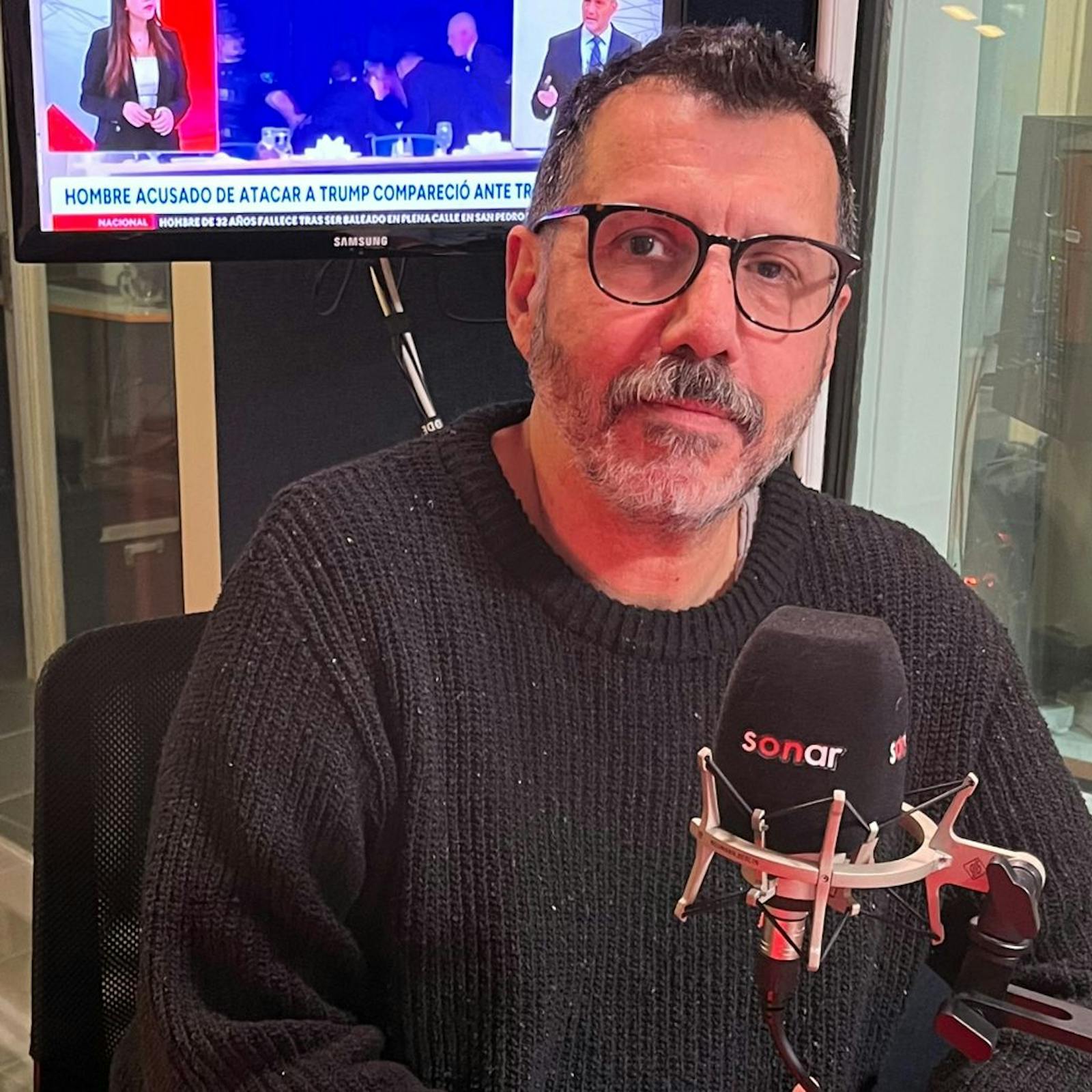 Alberto Fuguet: "La cultura no es un gasto, sino una inversión".