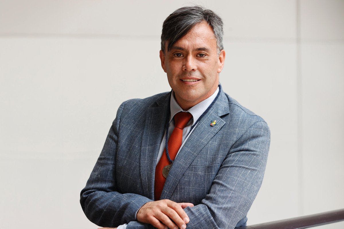 Conversamos con el académico UCH Gilberto Aranda sobre el encuentro entre Trump y Xi Jinping.