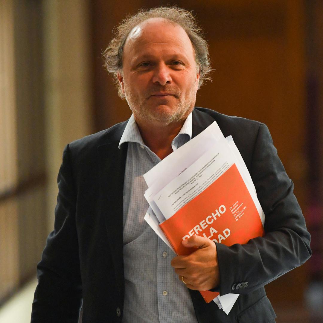 Senador De Urresti (PS) y plan de Reconstrucción Nacional: "Hay una visión ideológica de una derecha muy recalcitrante detrás de este proyecto"