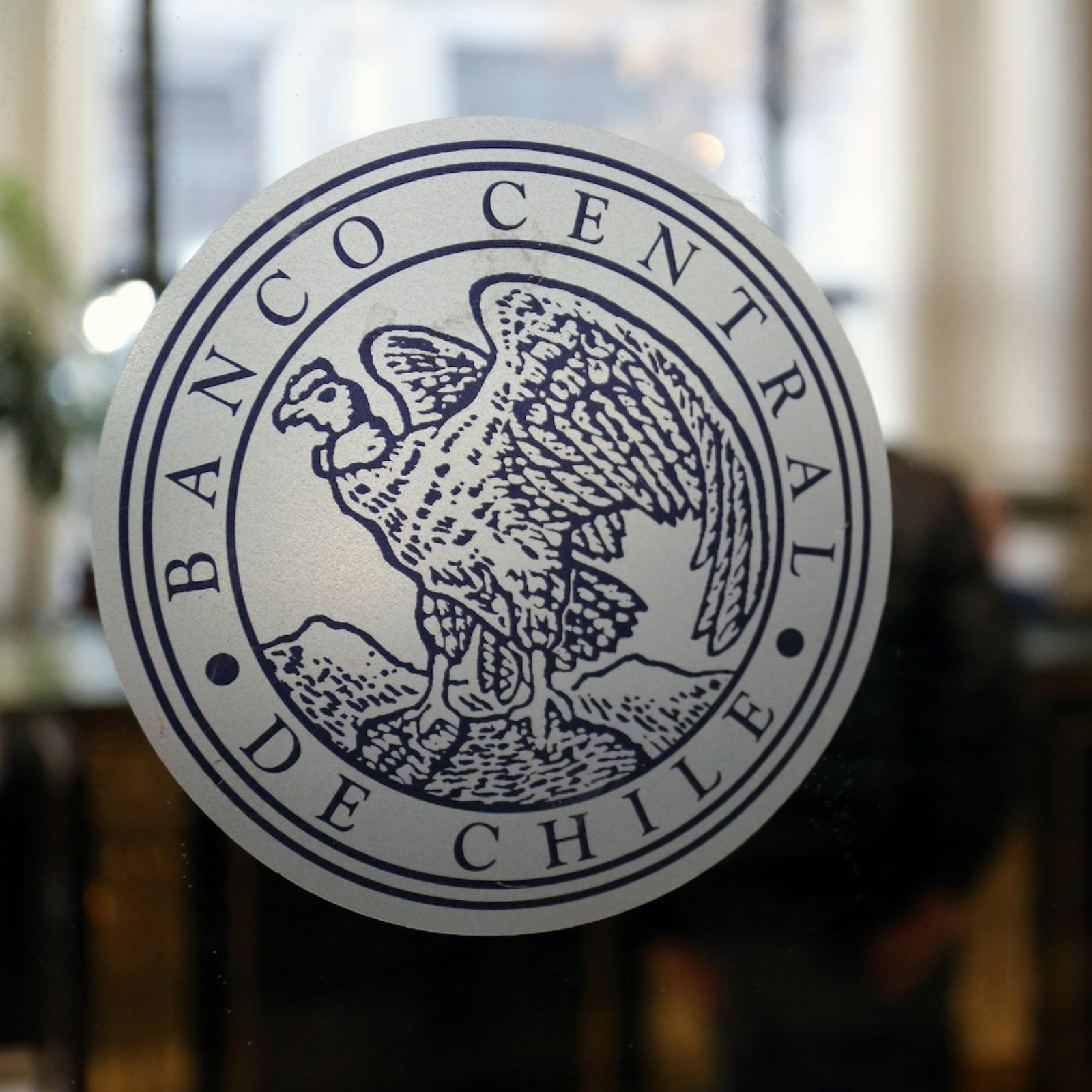 El Imacec cayó 1,2% en abril, su mayor contracción mensual desde marzo de 2023, en la antesala de la Cuenta Pública 2026
