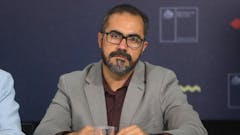 Víctor Orellana por deudas del CAE: "Es inevitable reemplazar el CAE se lo debemos a Chile"