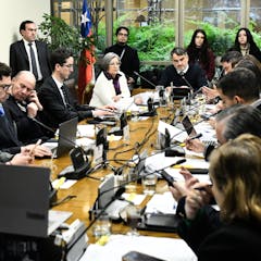 Efectos económicos y lealtad institucional: el debate por la megarreforma y las contribuciones