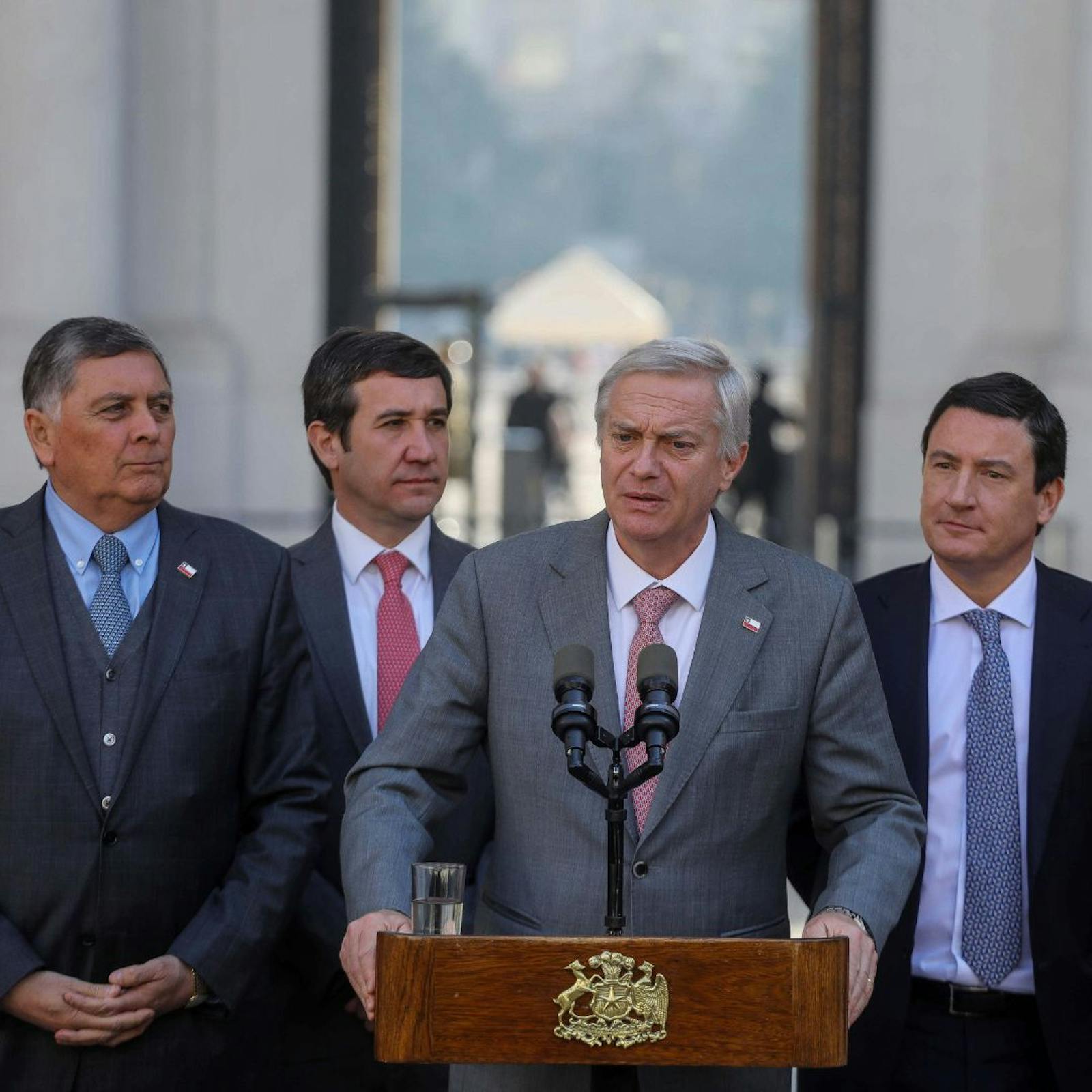 Disputas oficialistas y el desafío de gobernar sin coalición episode artwork