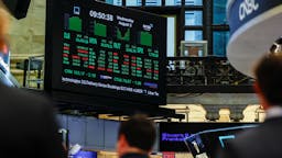 La incertidumbre política en Estados Unidos vuelve a poner presión sobre los activos de inversionistas