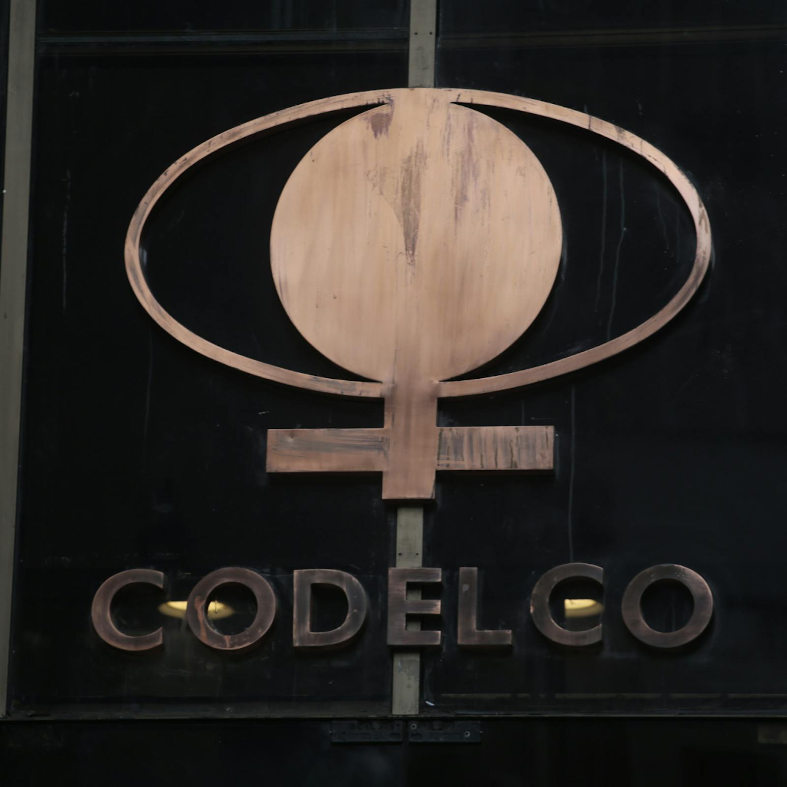 La autorización a Codelco de capitalizar el 100% de sus utilidades episode artwork