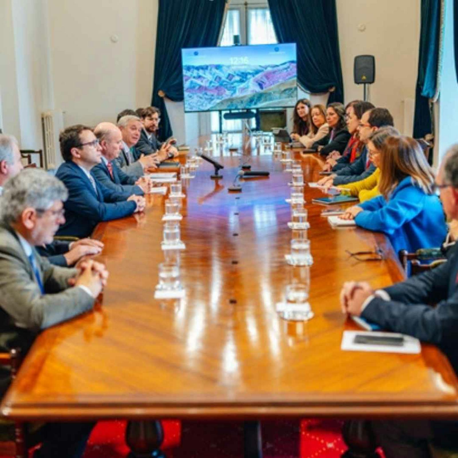 La comisión para modificar el Estatuto Administrativo episode artwork