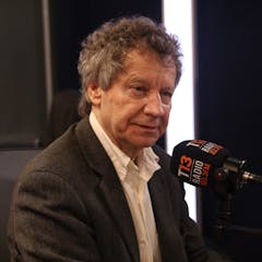 Arturo Fontaine por reforma constitucional: “La idea de que hay que optar entre libertad y seguridad nos va a llevar a una dictadura”