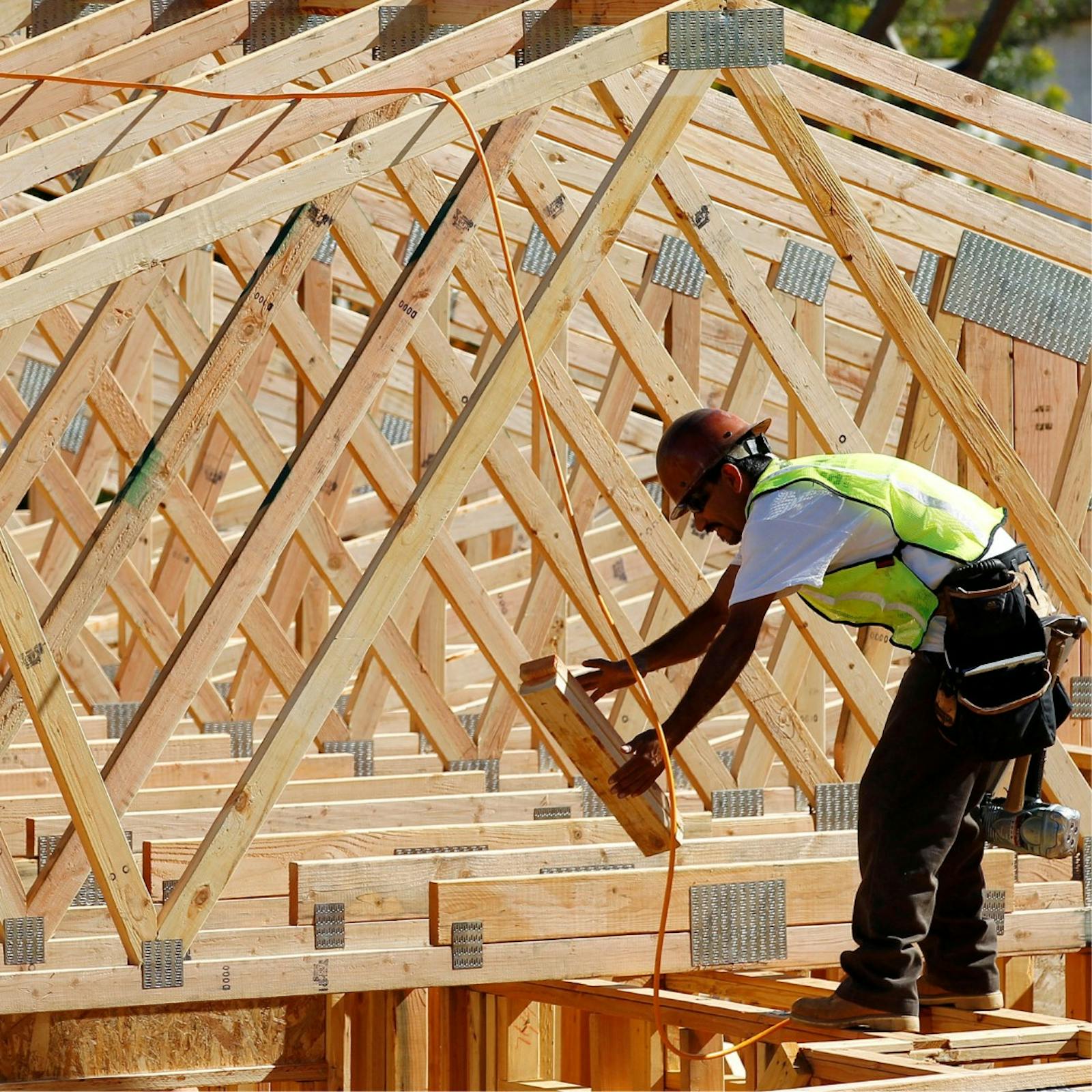 Economía de Estados Unidos sorprende con la creación de 162 mil puestos de trabajo en agosto