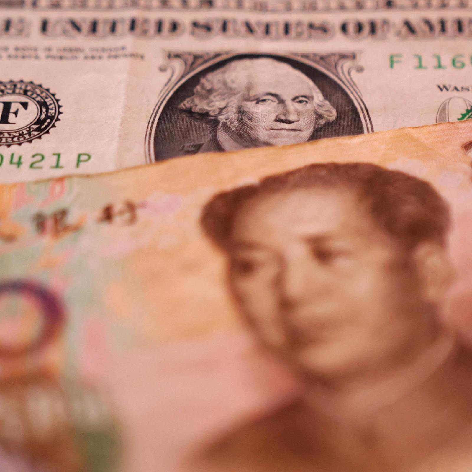 China anuncia inyección de 45 mil millones de dólares para reforzar bancos y aseguradoras