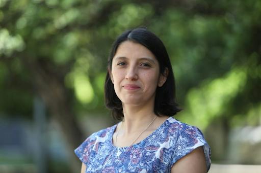 Conversamos con Beatriz Fernández, investigadora del CEVE UC, sobre desigualdad en la vejez. 