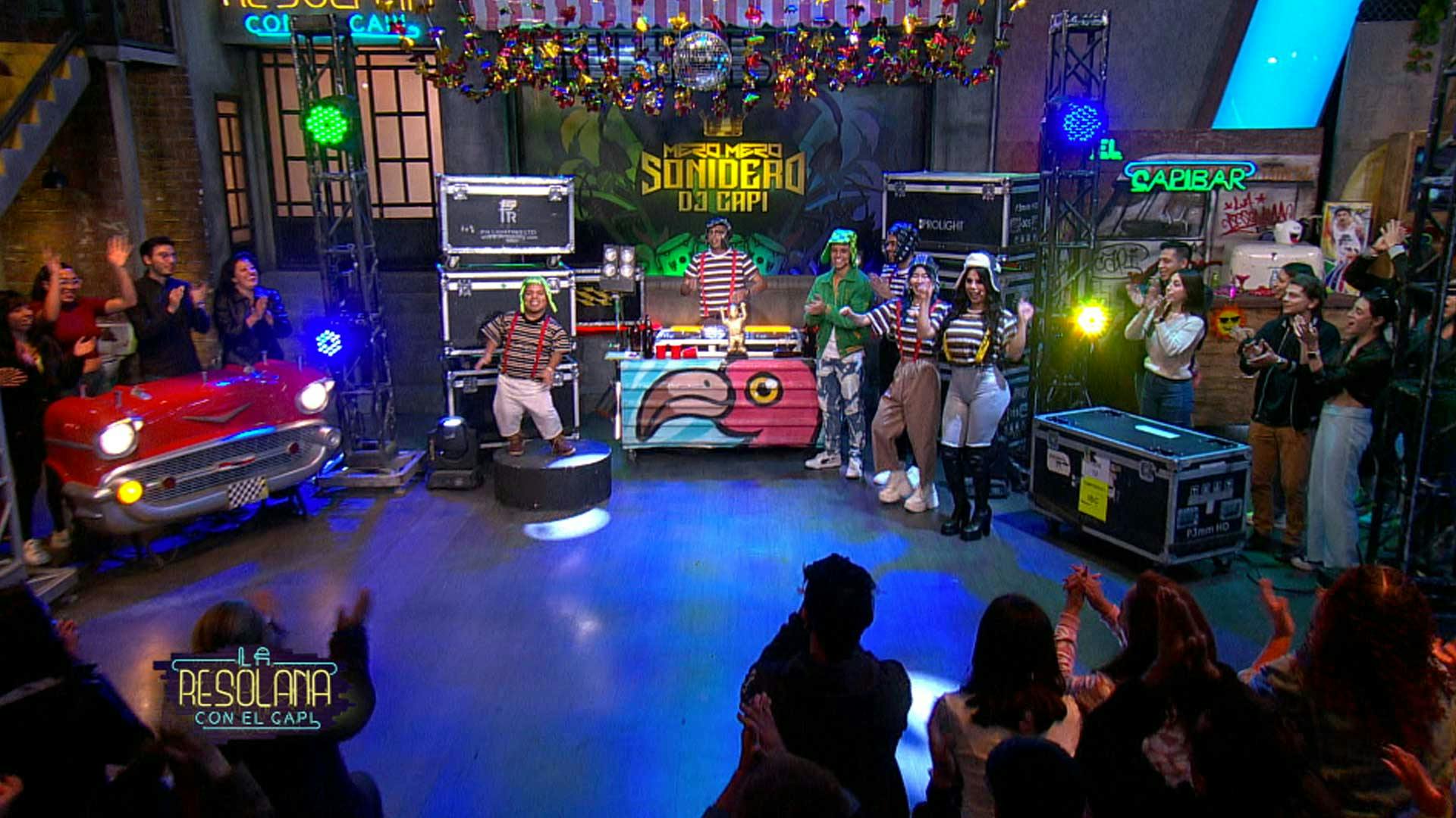 El mero sonidero con el Medio Metro, Alex Hoyer y la Chingu Amiga.